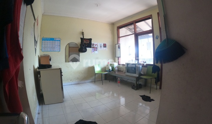 Strategic Location Shop House Near the City Center in Taman Mutiara - Cimahi 2