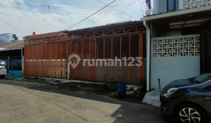 Rumah Rasa Culdesac, Aman dan Nyaman di Taman Kopo Indah 2