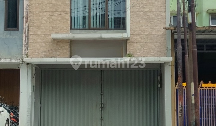 Jual Cepat!! Ruko Cocok untuk Kantor di Pasadena