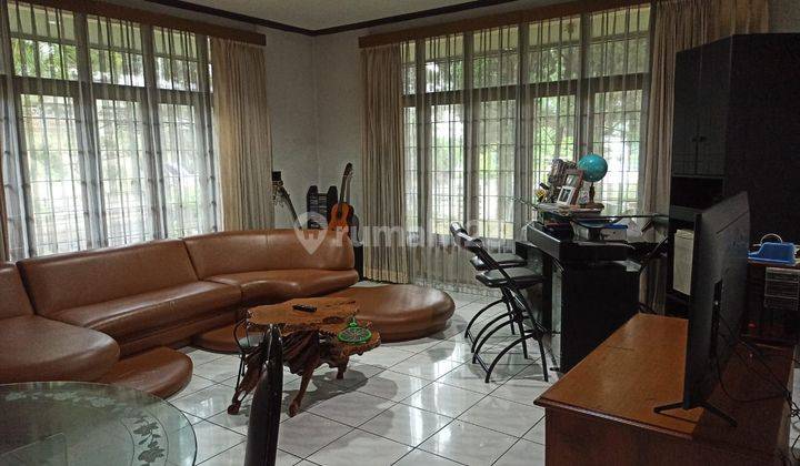 Rumah di Komplek Eksklusif Semi Furnished di Kembar Mas  1