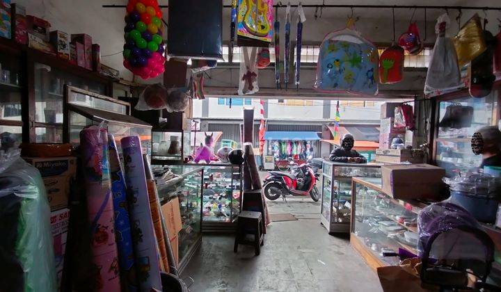 Ruko Lokasi Ramai Dan Nyaman di Tegalega  3