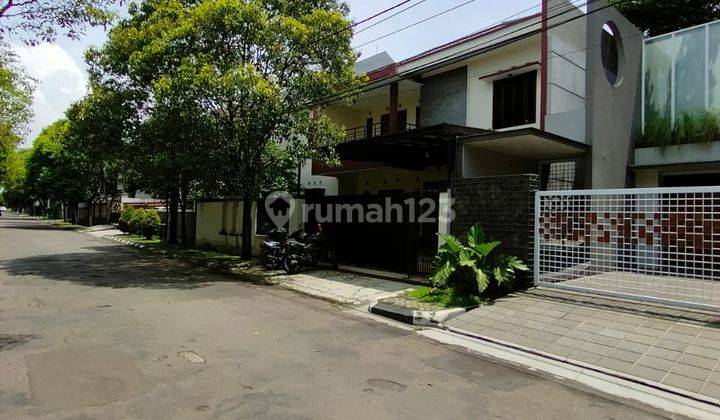 Rumah Mewah Full Furnished di Batununggal Indah 1