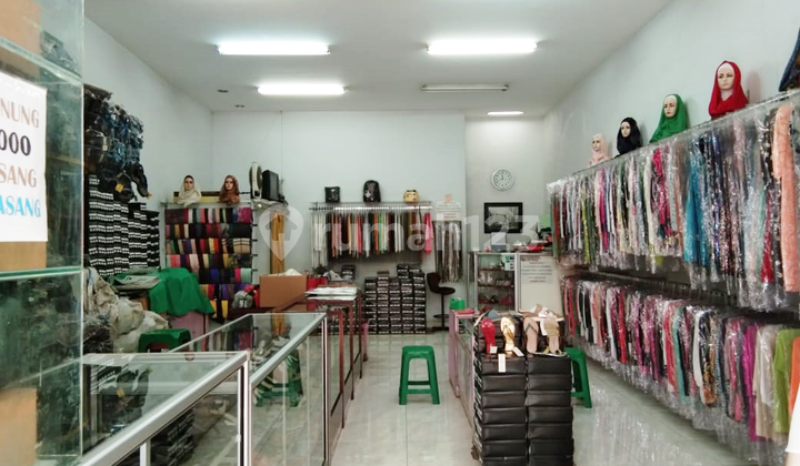 Ruko Baru Berada di Pusat Perbelanjaan di Gandawijaya Cimahi Ruko Baru Berada di Pusat Perbelanjaan di Gandawijaya Cimahi