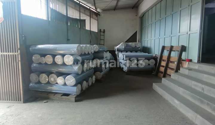 Shop House Suitable for Business or Office in Nanjung 2