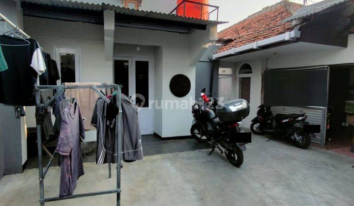 Rumah Ada 7 Kamar Tidur di Gg. Pesantren, Cimahi 2