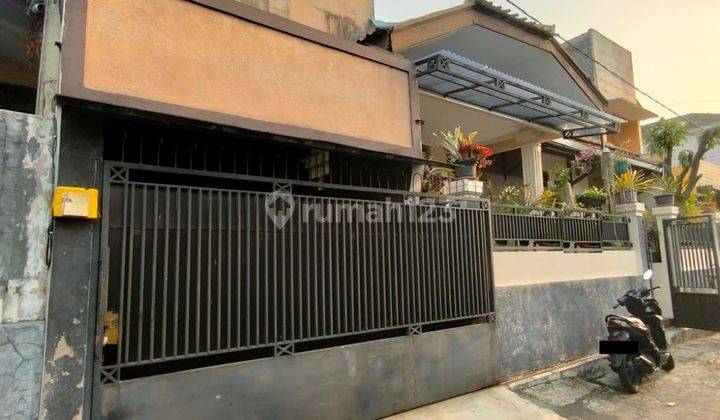 Rumah Cantik Cocok Untuk Keluarga di Pondok Dustira, Cimahi 2