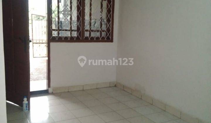 Rumah Siap Huni di Taman Kopo Indah 1 2