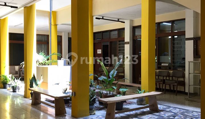  Gedung Bertingkat Lokasi Pusat Kota Bandung di Merdeka