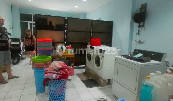 Ruko Lokasi Ramai Dekat Permukiman Warga di Tangerang