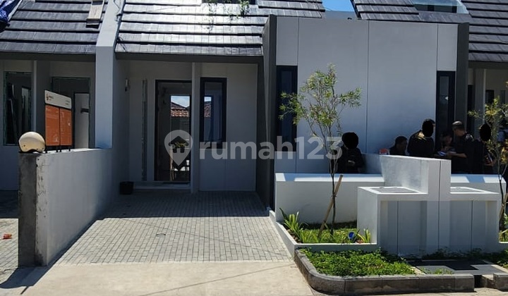 Rumah Bagus Minimalis Impian Pasangan Muda di Taman Rahayu Rumah Bagus Minimalis Impian Pasangan Muda di Taman Rahayu