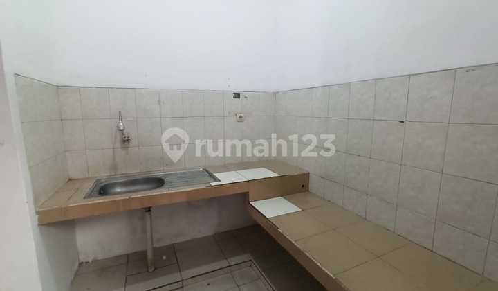 Rumah Siap Huni Dekat ke Pintu Tol di Taman Kopo Indah 1 2