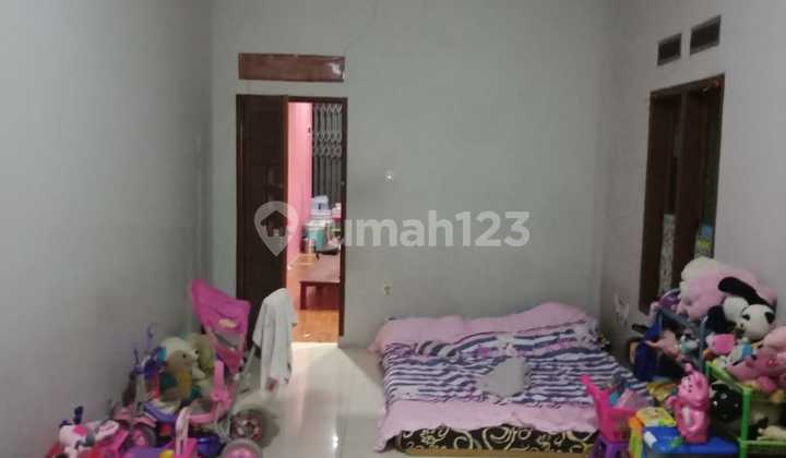 Kost Lokasi Strategis Jamin Untung di Mahar Martanegara, Cimahi Kost Lokasi Strategis Jamin Untung di Mahar Martanegara, Cimahi