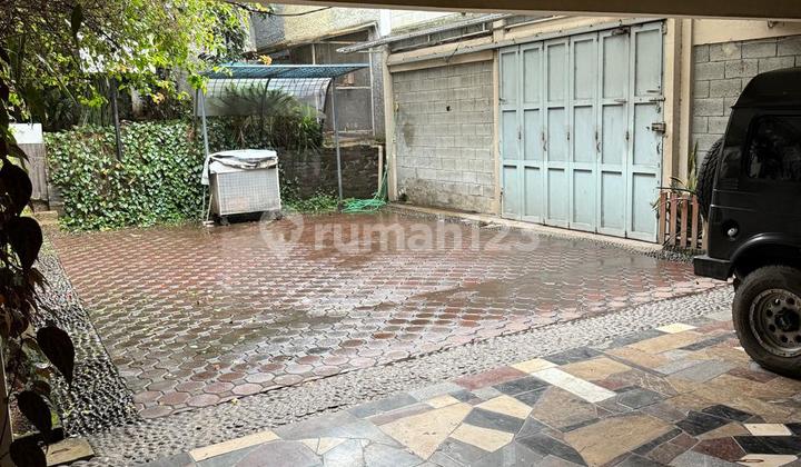 Luxury Main Road House in Padalarang 2