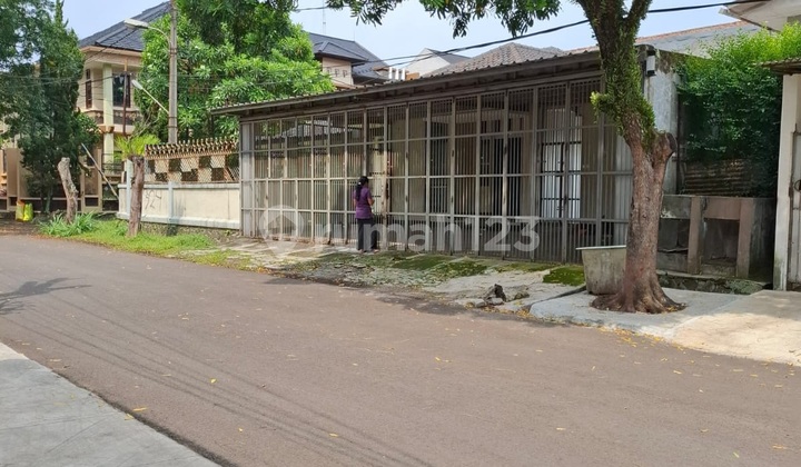 Comfortable & Elegant House in Babakan Ciparay - KPR Available Comfortable & Elegant House in Babakan Ciparay - KPR Available