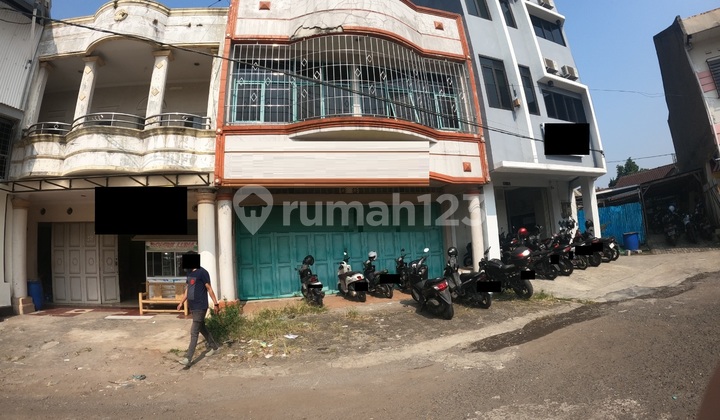 Ruko Lokasi Strategis Dekat Pusat Keramaian di Taman Mutiara,  Cimahi