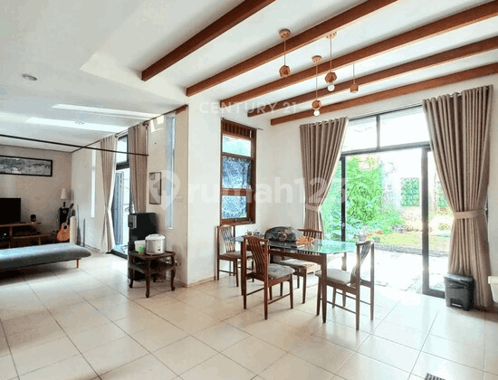 Rumah Pojok Ada Halaman Di Belakang Area Puri Bintaro - 6714