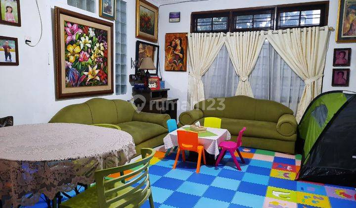 Rumah Bagus di Pinggir Jalan Raya Jakarta Selatan Dw0330 2