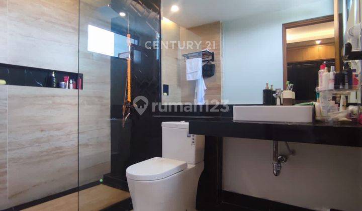 Rumah Modern 3 Lantai  Lokasi Strategis Di Pancoran NS0084 2