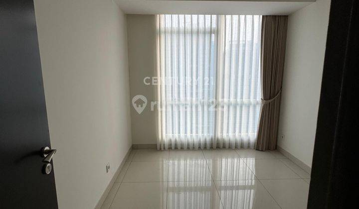 Apartemen The Kensington Royal Suites 2BR Lt 17 R1986 2