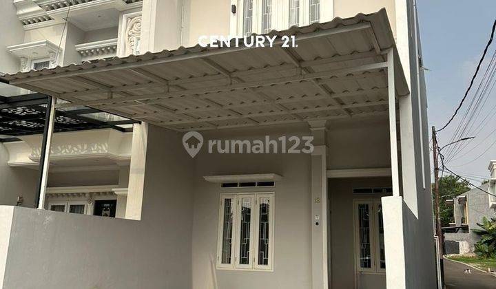 RUMAH MINIMALIS HOOK DI CLUSTERTown House Jagakarsa Jaksel 1