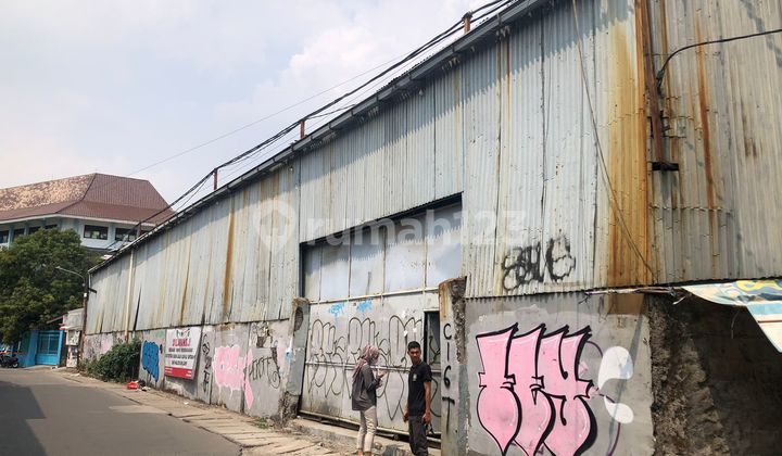 Gudang Gudang Jl Pelamboyan Cengkareng Barat Cengkareng Jakbar 