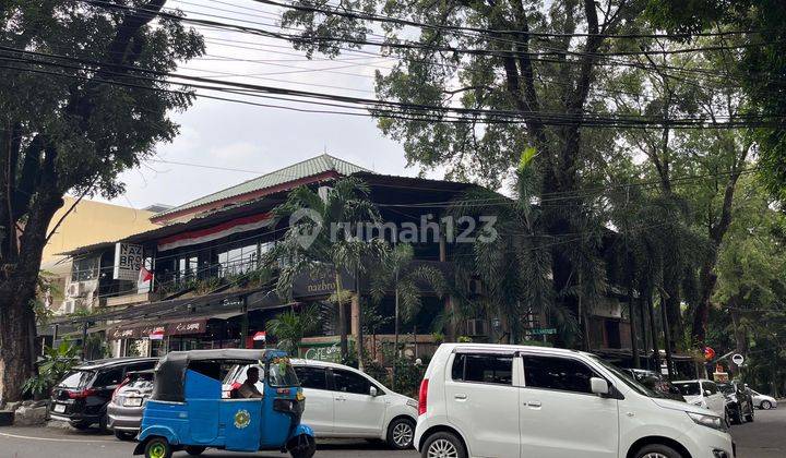 Gedung Kebayoran baru jl Langsat II jakarta selatan 2