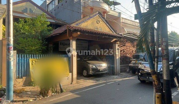 Rumah Klasik Kebon Kacang Vi Tanah Abang Jakarta Pusat  2