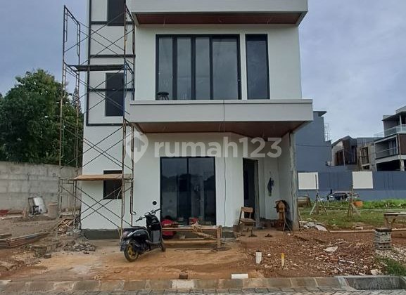 Brand New Town House Lokasi Premium Cilandak Jaksel