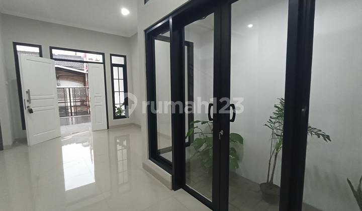 Brand New Minimalist Modern Near South City Cinere Depok 2