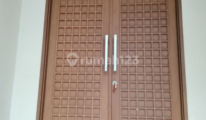Rumah Mewah Siap Huni Lokasi Premium Kemang Jaksel