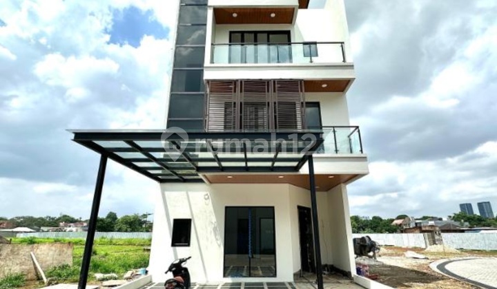 Brand New Town House Lokasi Premium Cilandak Jaksel