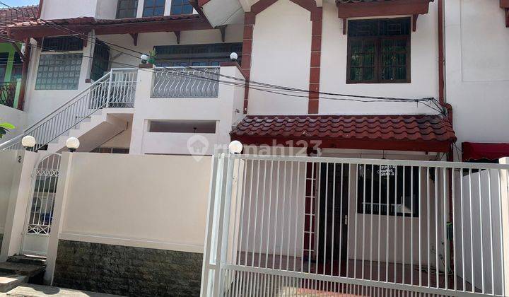 Rumah Kokoh 3 Lt Dlm Perumahan Besar Cipinang Jakarta Timur  1