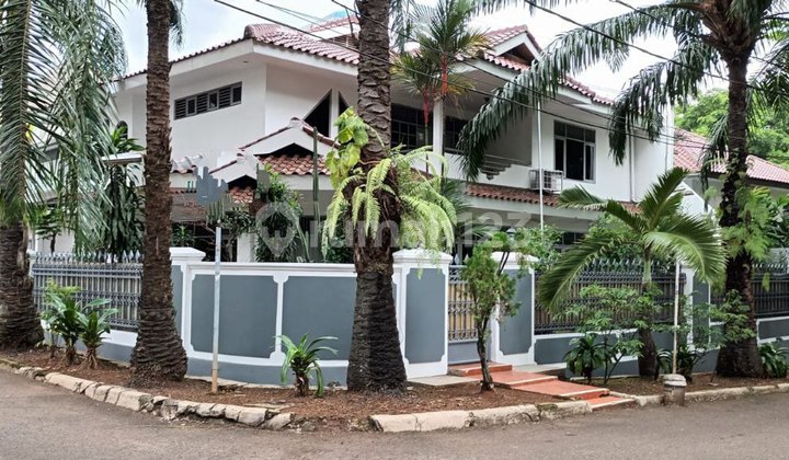Rumah Hook Asri Tenang Lokasi Premiun Rasuna Said Kuningan Jaksel Rumah Hook Asri Tenang Lokasi Premiun Rasuna Said Kuningan Jaksel