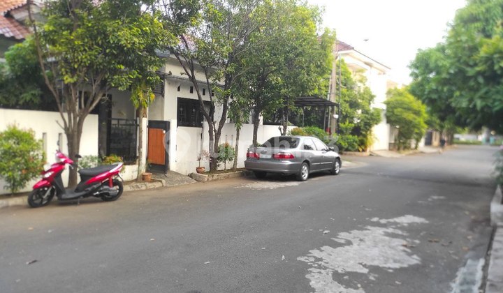 Rumah Hook Siap Huni Dlm Perumahan Elit Galaxy  2