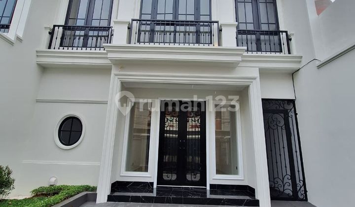 Rumah Brand New Design American Clasic Di Cempaka Putih 