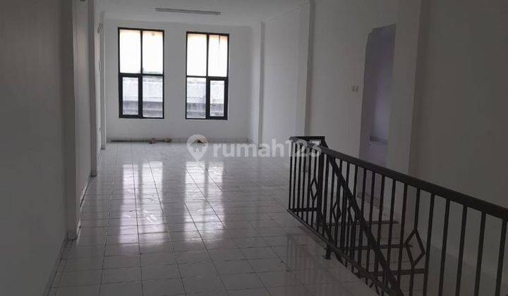 Dijual Ruko 3 Gandeng 3 lantai pinggir jln di Pondok Kelapa Jakarta 9