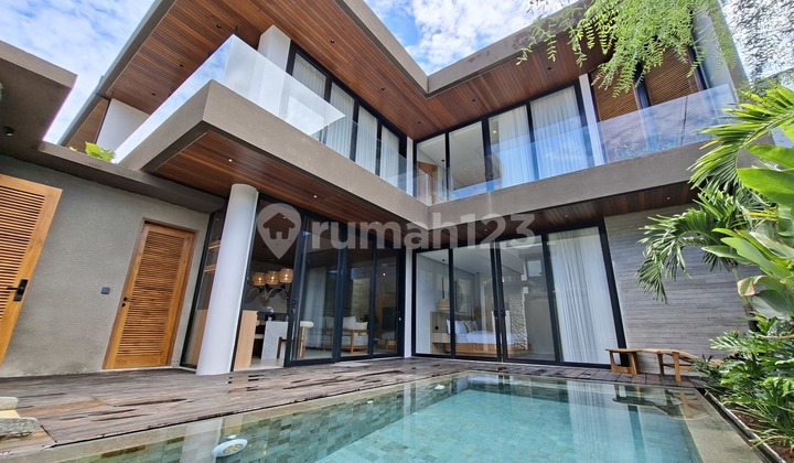 Dijual Luxury Villa di Bale Mansion Sunset Road Kuta Bali
