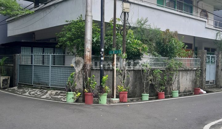 Dijual Cepat Rumah Murah, Harga N J O P, Posisi Di Hoek,2-lantai, Lokasi Strategis, Jl. Ogan, Cideng, Jakarta - Pusat,dekat Jalan Raya
