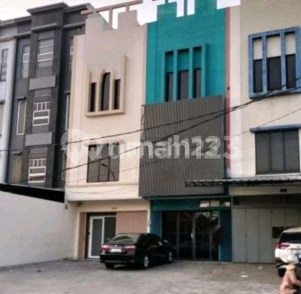 Dijual Cepat Ruko Komersial 3.3/4 - Lantai , Lokasi Ststrategis Jalan Raya Pos Pengumben, Kebon Jeruk Jakarta - Barat Dijual Cepat Ruko Komersial 3.3/4 - Lantai , Lokasi Ststrategis Jalan Raya Pos Pengumben, Kebon Jeruk Jakarta - Barat