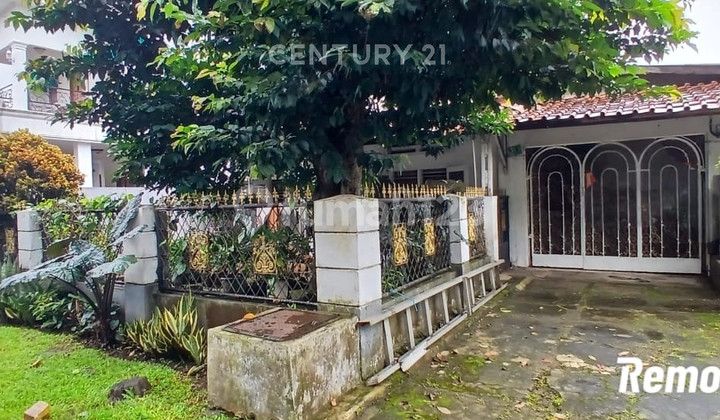Rumah Dekat Stasiun di Komplek Kehutanan Gunung Batu Bogor