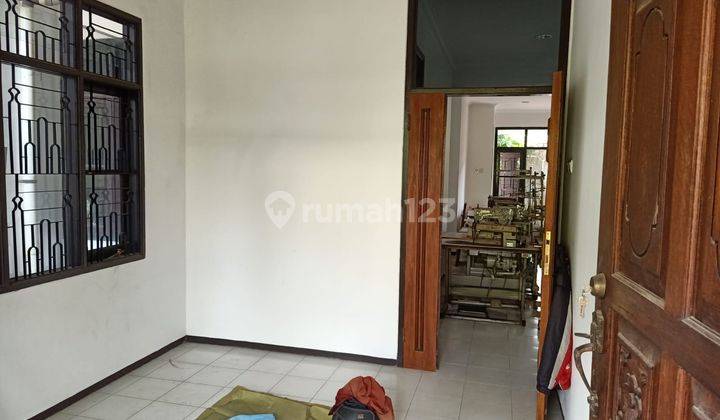 Rumah Dekat Kolam Renang Villa Duta Bogor 2