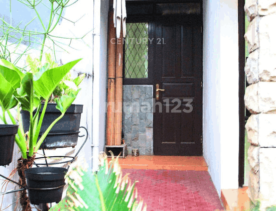 Strategic Area House in Grand Cinere Housing, Depok 2