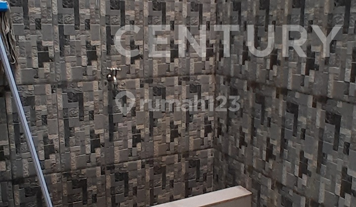 Rumah di Pusat Kota di Perumahan Baranangsiang Indah Bogor 2