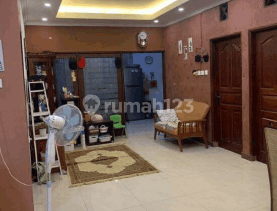 Rumah Strategis Akses Mudah Di Perum Jatinegara Indah Jaktim 2