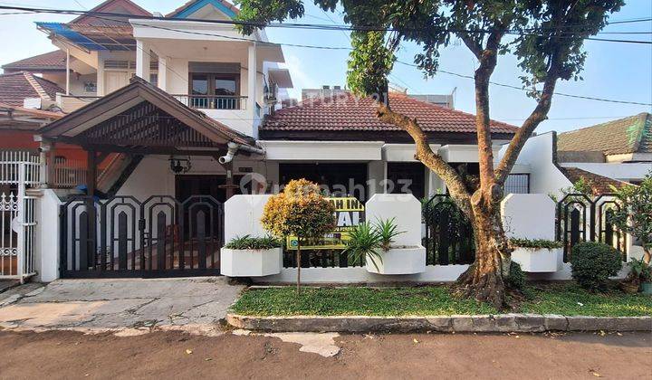 Rumah Dengan Kolam Indoor Di Bogor Baru Blok D Tegallega Bogor 1