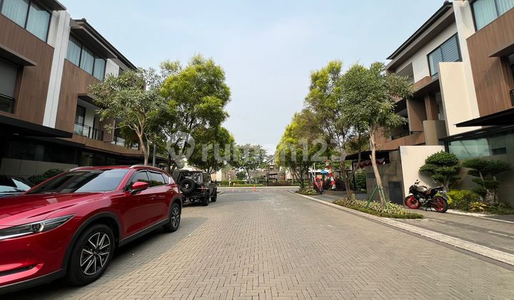 3-Story Luxury House with Rooftop at Kazumi The Zora 2