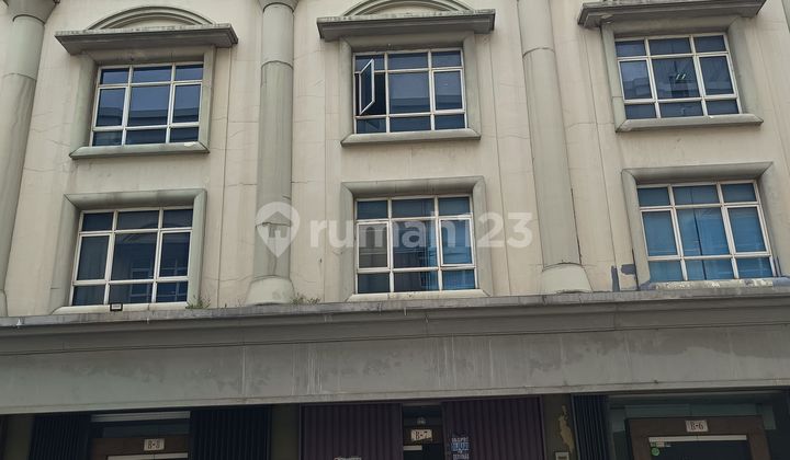 Jarang Ada Ruko 4 Lantai Business Park Kebon Jeruk Kawasan Ramai