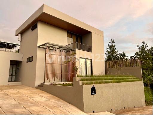 Villa Dengan Kolam Renang Air Hangat Cocok Untuk Passive Income