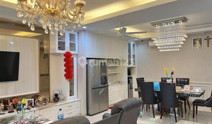 Rumah Full Renov Bangunan 2.5 Lantai Cluster Palmyra Alam Suters