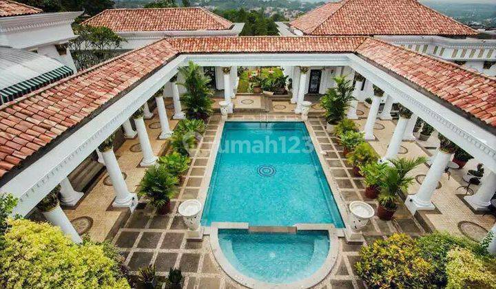 Rumah Villa Bagus Seperti Istana Di Northridge Golf Sentul City